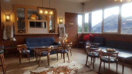 Hotel Tirol フォルミガル エクステリア 写真